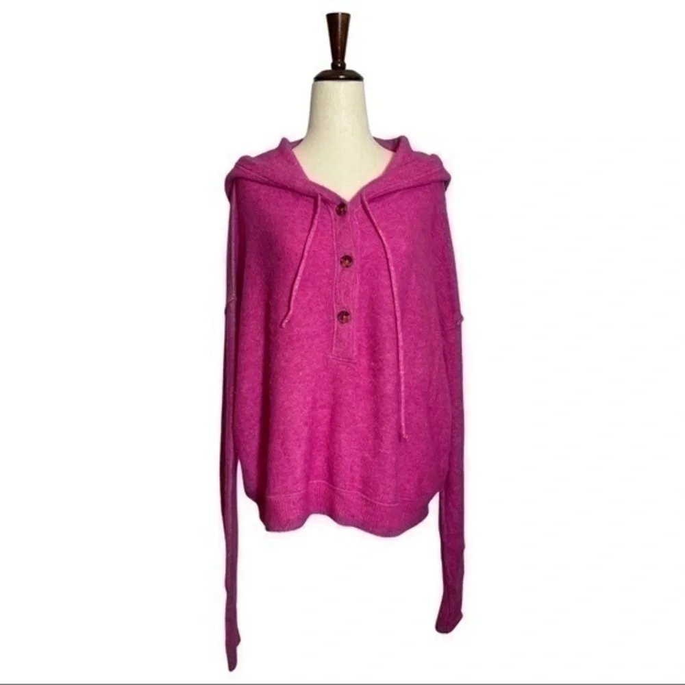 Free People • Praline Cozy Hooded Boxy Henley Sweater Pink L